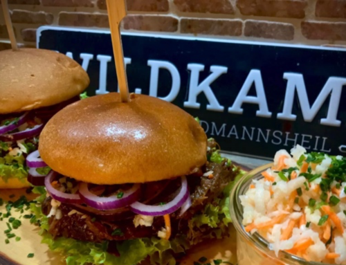 Pulled Deer Burger aus dem Rehwild-Träger